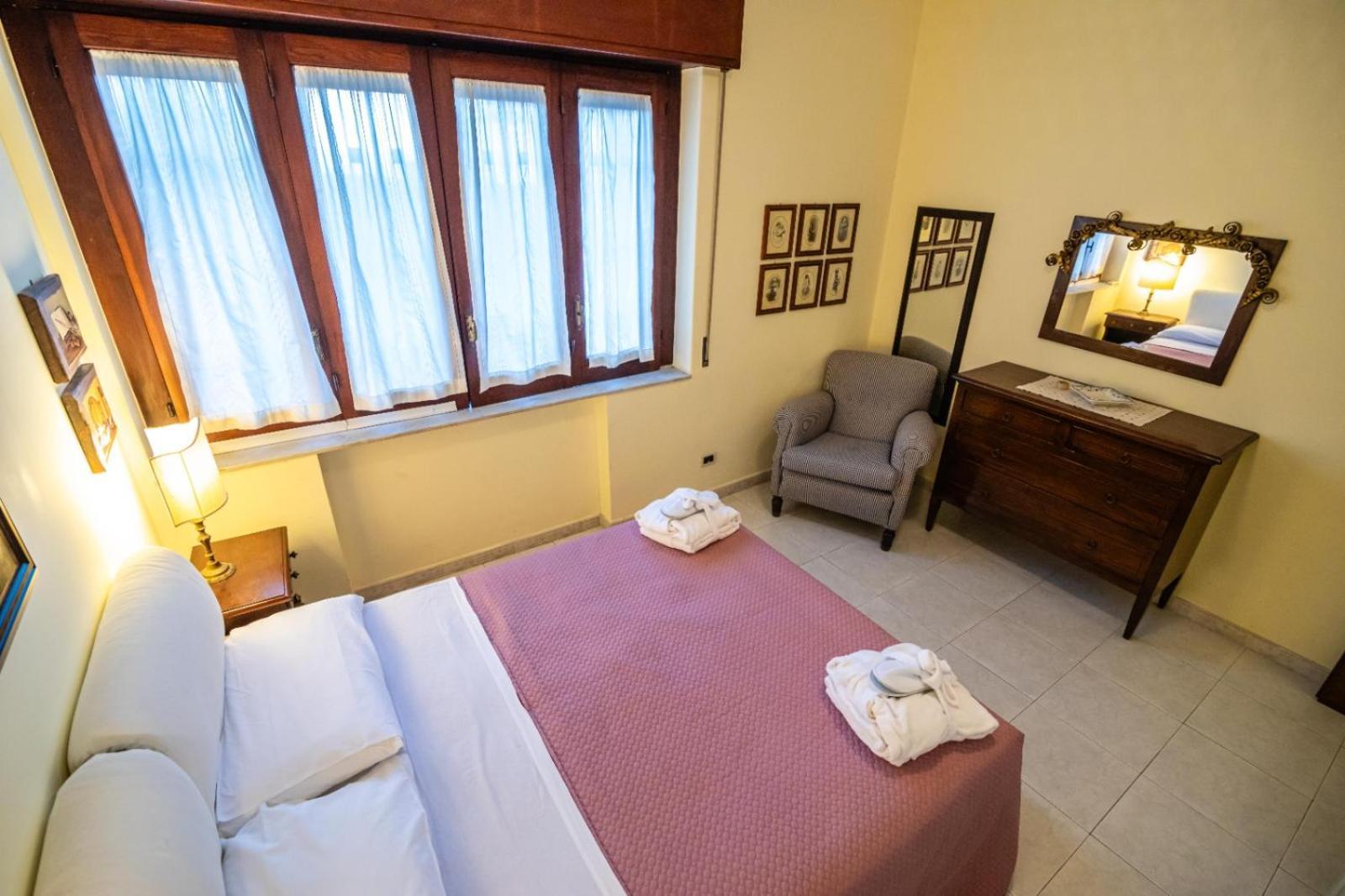 Ferienwohnung Courrier-House Aci Castello Exterior foto